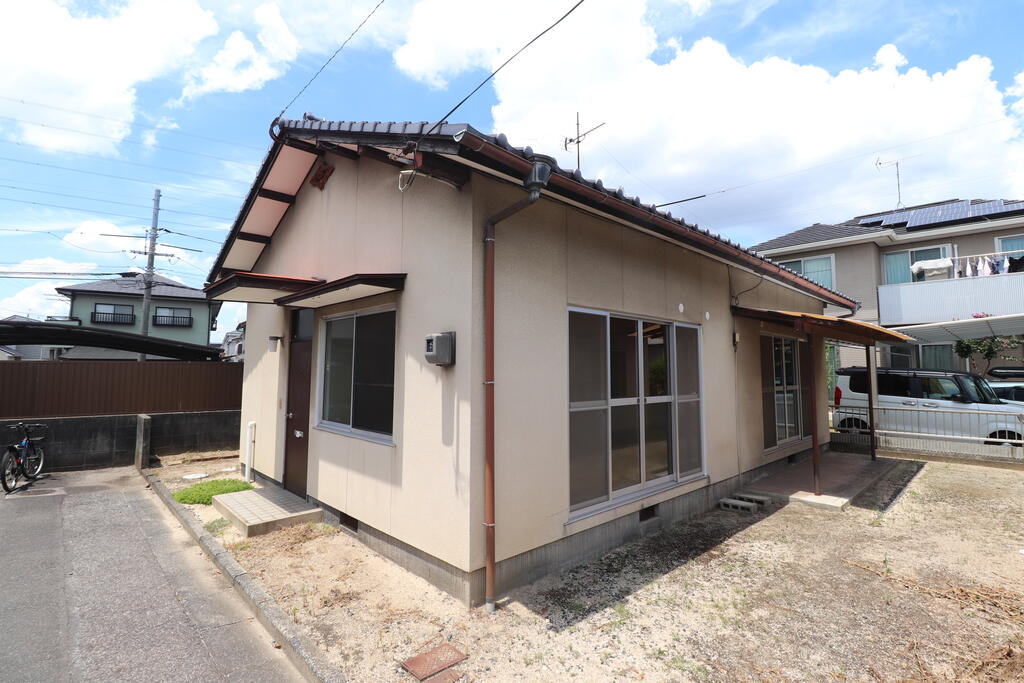 建物外観　バイパス近く★