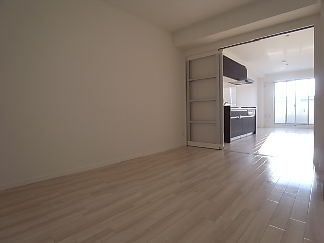 居室・リビング　この写真は類似物件の写真です。