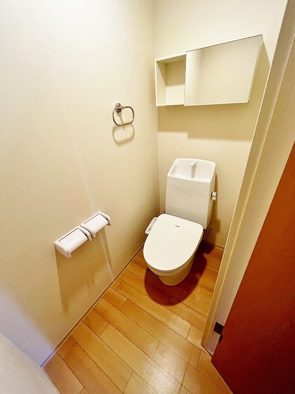 トイレ　★温水洗浄便座トイレ★