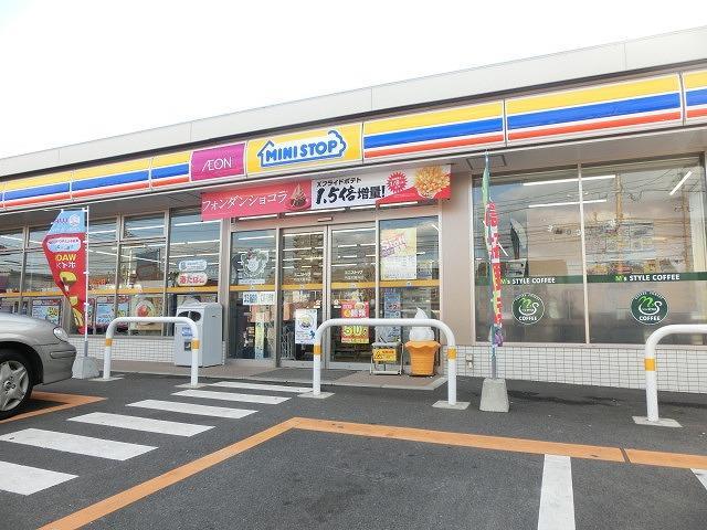 コンビニ　ミニストップ戸畑天籟寺店（コンビニ）まで400m