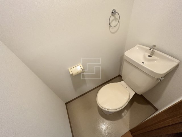 トイレ　エステムコート大阪城南　トイレ