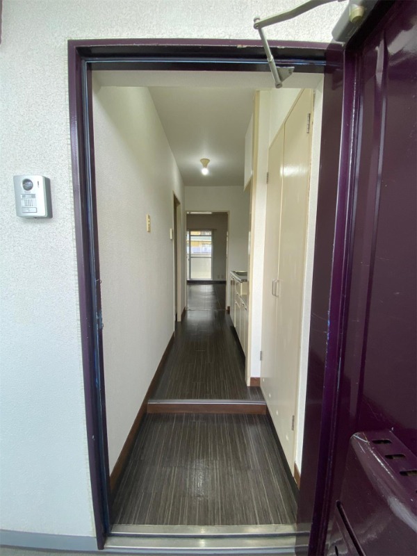 玄関　開放感あるあるお部屋です