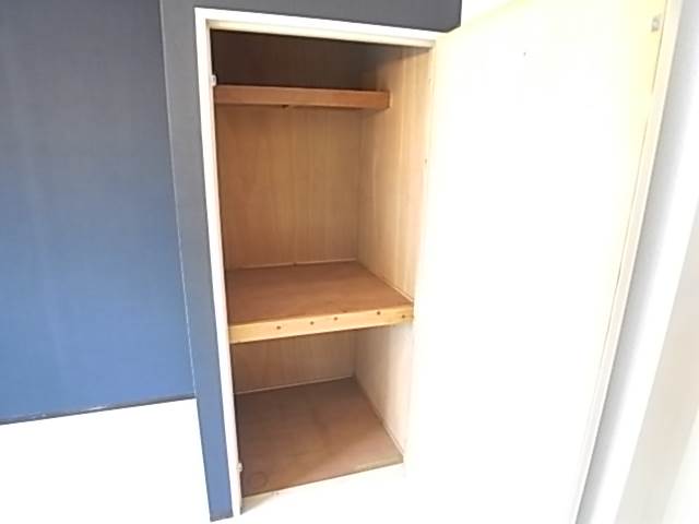 収納　奥行きのある収納でお荷物の多い方も安心