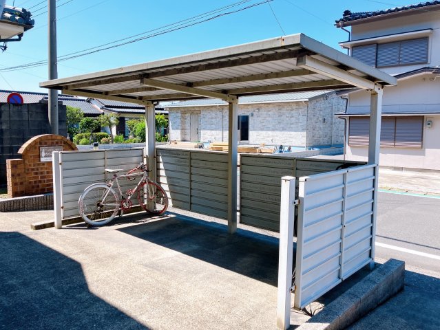 その他共有部分　自転車やバイクが停められる駐輪場