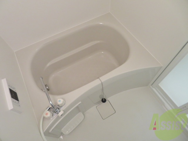 バス・シャワールーム　追い炊き機能付きなのでゆっくり半身浴が出来ます。