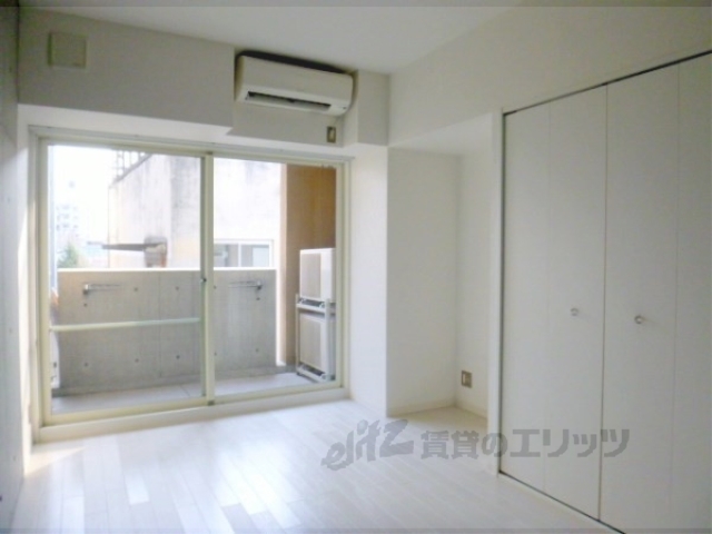 居室・リビング　洋室