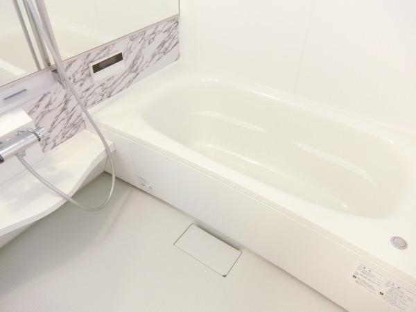 バス・シャワールーム　追い炊き付バス♪