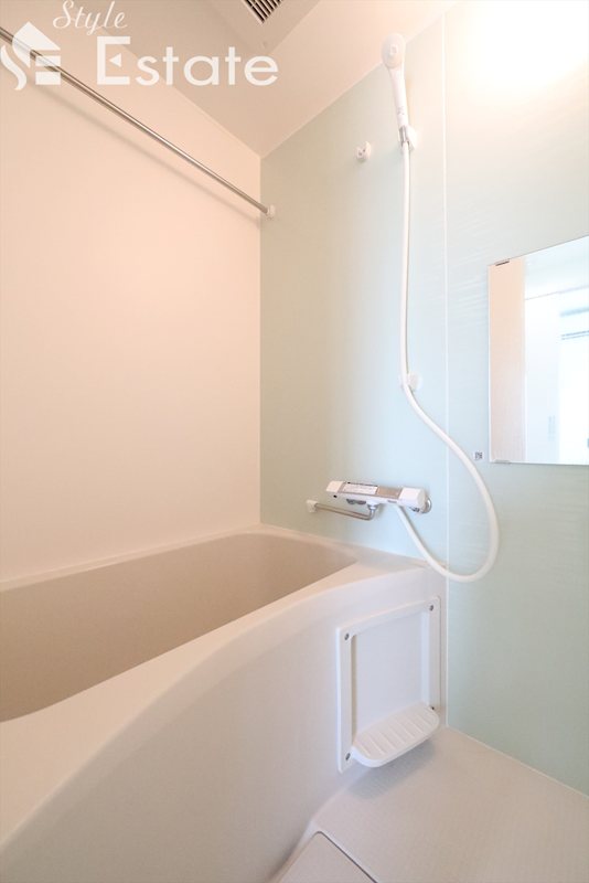 バス・シャワールーム　バスルーム