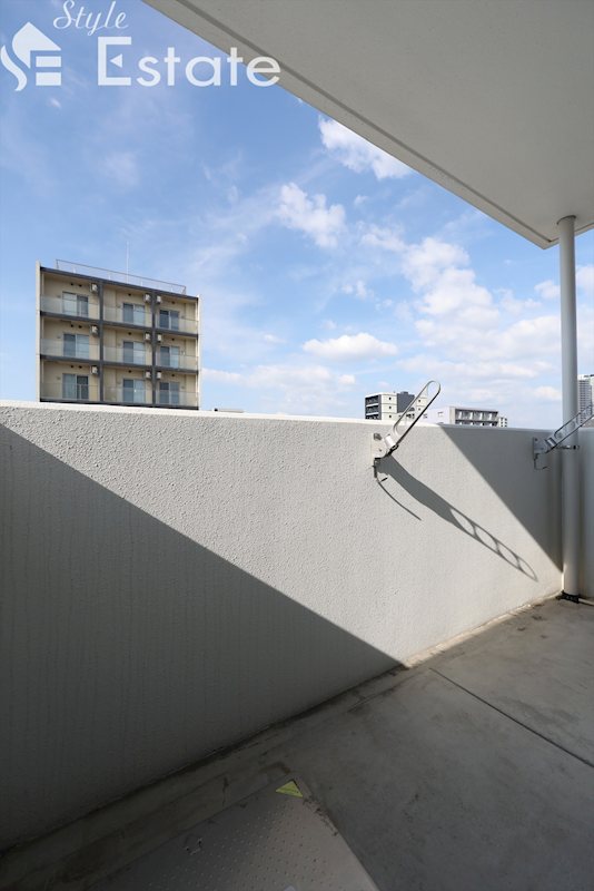 バルコニー　バルコニー