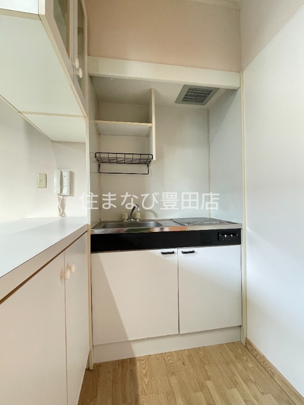 キッチン　同型別部屋写真