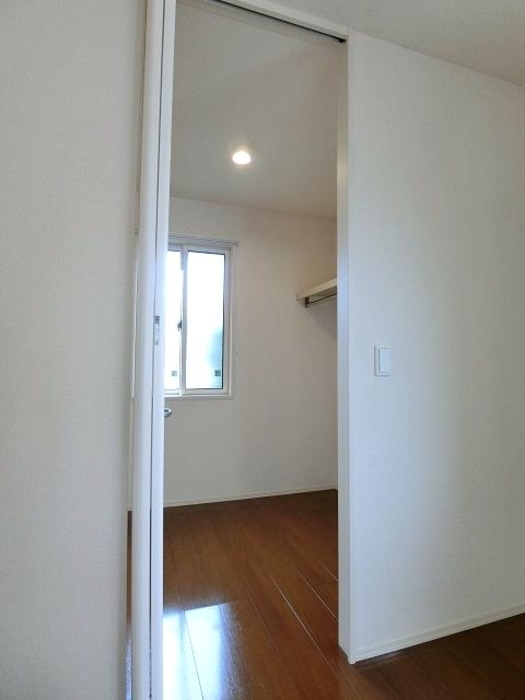 収納　ウォークインクローゼット