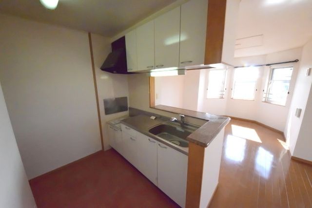 キッチン　綺麗なカウンターキッチンです