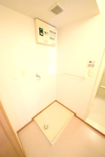 その他設備　室内洗濯機置き場です