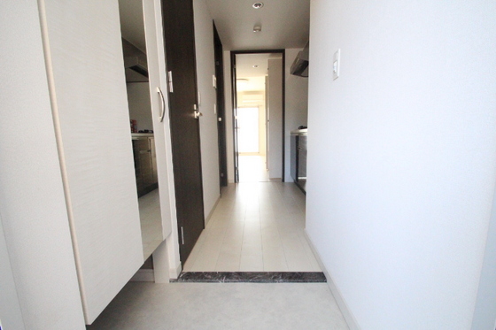 玄関　※別部屋の写真です