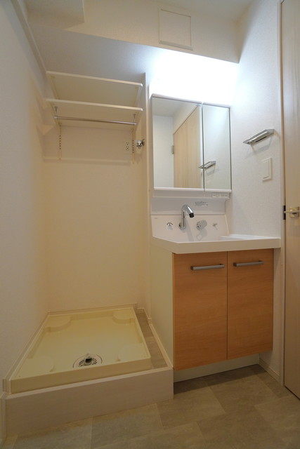 洗面設備　※写真は同タイプ住戸です。