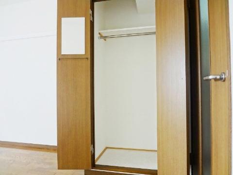 収納　クローゼット