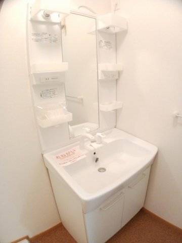 洗面設備　広い洗面スペース