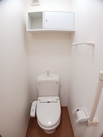 トイレ　コンパクトで使いやすいトイレです