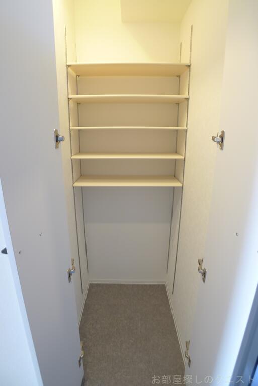 玄関　（写真は同仕様）
