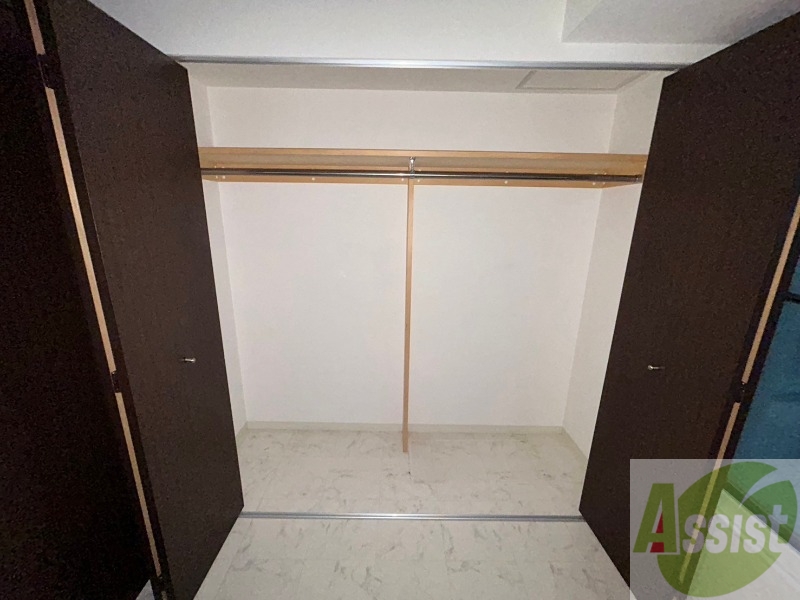 収納　寝室の収納です。部屋がすっきり片付きます。