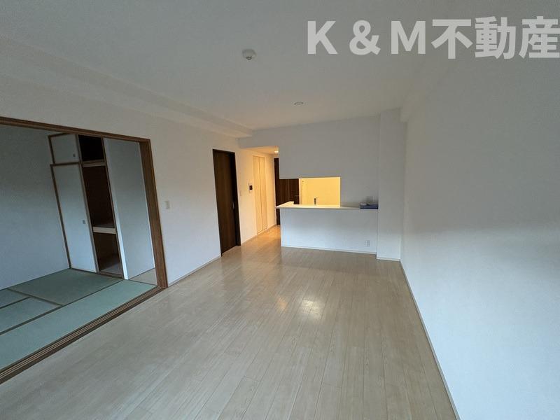 居室・リビング　居間です