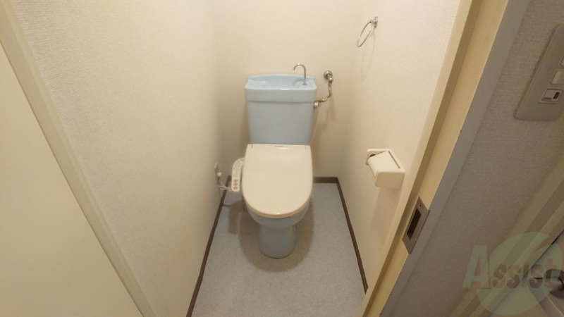 トイレ　ウォシュレット機能がついたトイレ。安心して使用できますね。