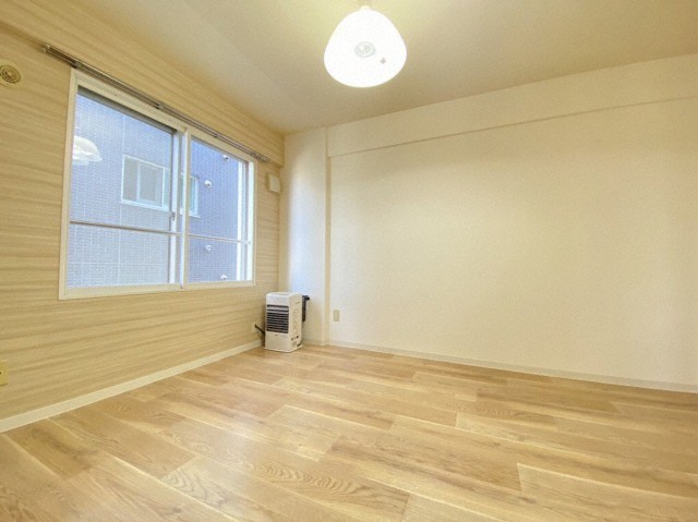 居室・リビング　☆オシャレな内装でオススメのお部屋です！