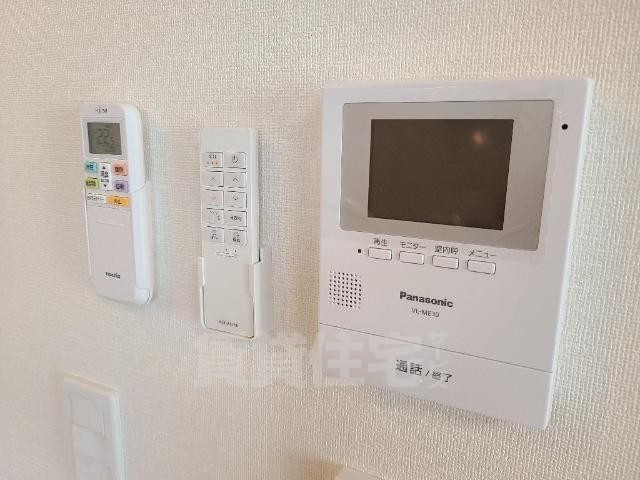 セキュリティ　カメラ付インターホン（イメージ）