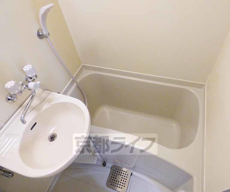 バス・シャワールーム　お風呂です。