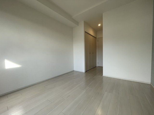 居室・リビング　同物件別部屋写真