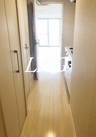 玄関　玄関からの廊下です。