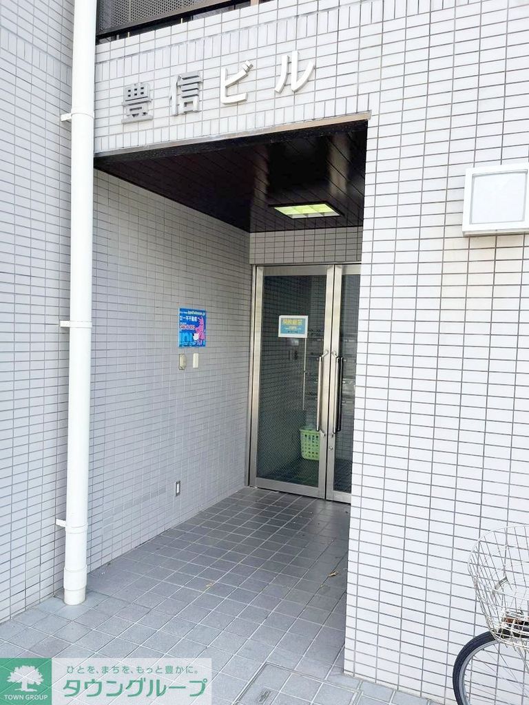 エントランス　エントランス