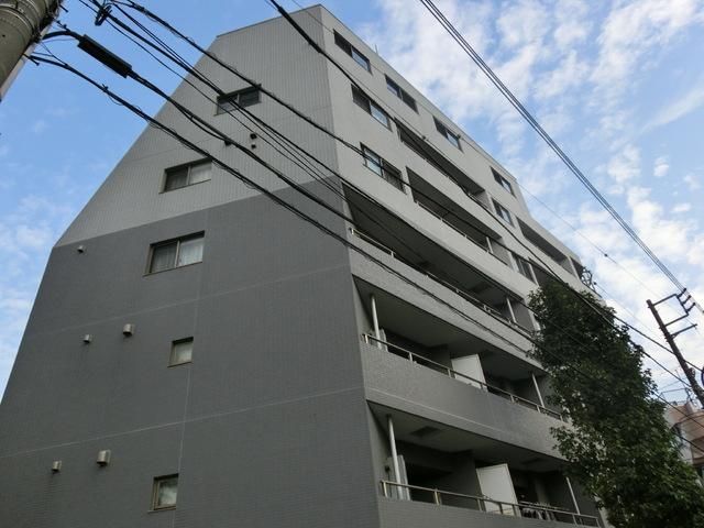 建物外観　★２００５年完成・千歳船橋駅から徒歩8分です★