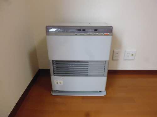 その他設備　灯油ＦＦストーブ