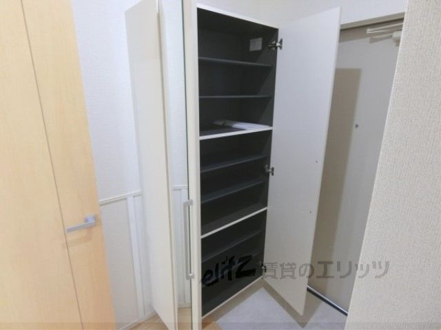 その他設備　下駄箱