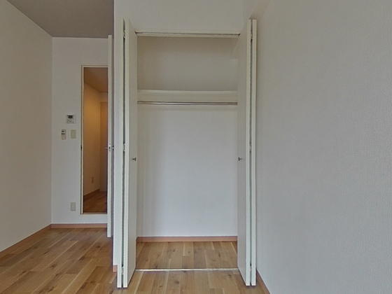 収納　※掲載写真は同マンション別部屋参考写真となります。