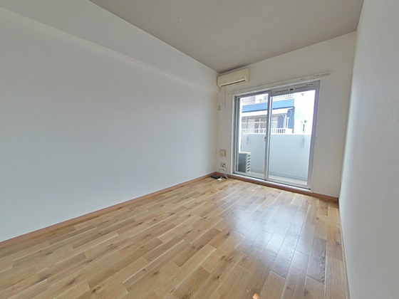 居室・リビング　※掲載写真は同マンション別部屋参考写真となります。