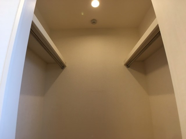 収納　同物件別部屋