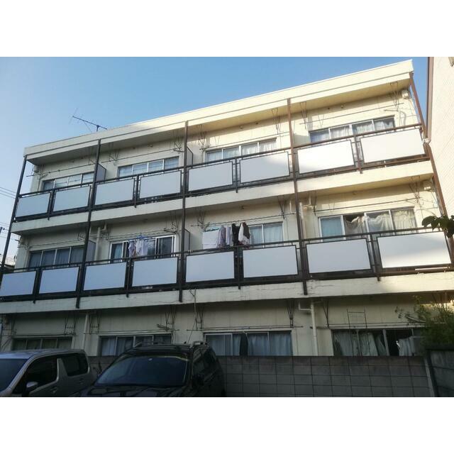 エントランス　落ち着いたエントランスです