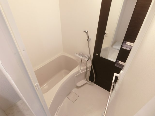 バス・シャワールーム　他のお部屋の参考写真となります。