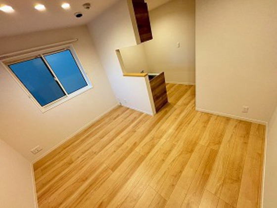 居室・リビング　※別部屋の写真です