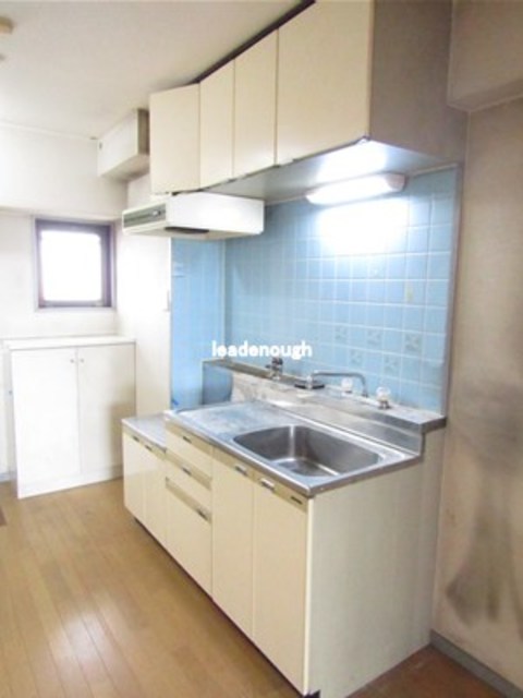 鶴見緑地ハイツ弐番館のキッチン写真