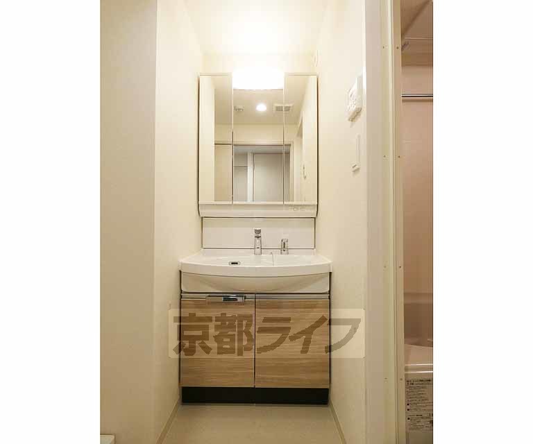 洗面設備　独立洗面台