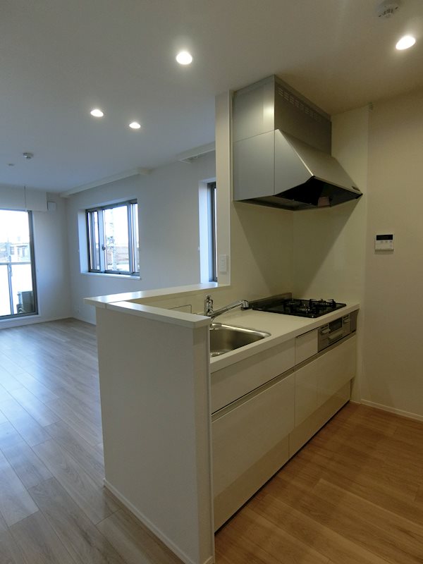 キッチン　※同タイプ別部屋の参考写真になります