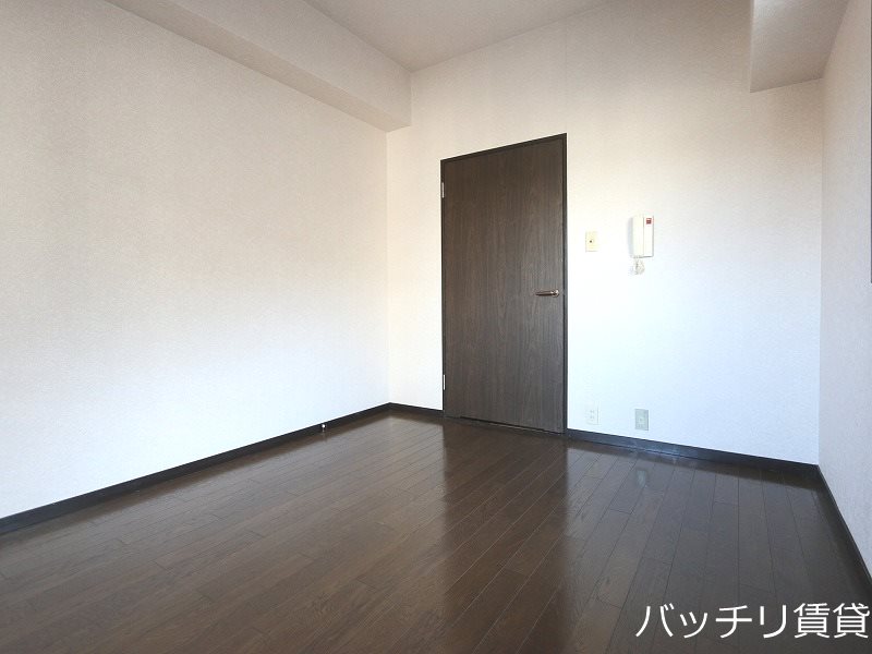 居室・リビング　写真は別号室イメージの為、現状を優先致します