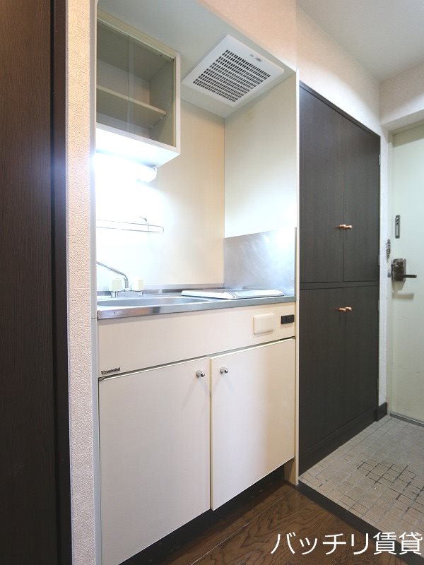 キッチン　写真は別号室イメージの為、現状を優先致します