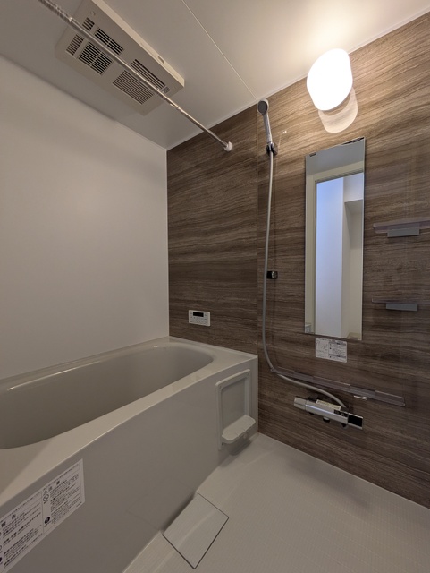 バス・シャワールーム　※現在建築中　３０３号室モデルルームの写真です