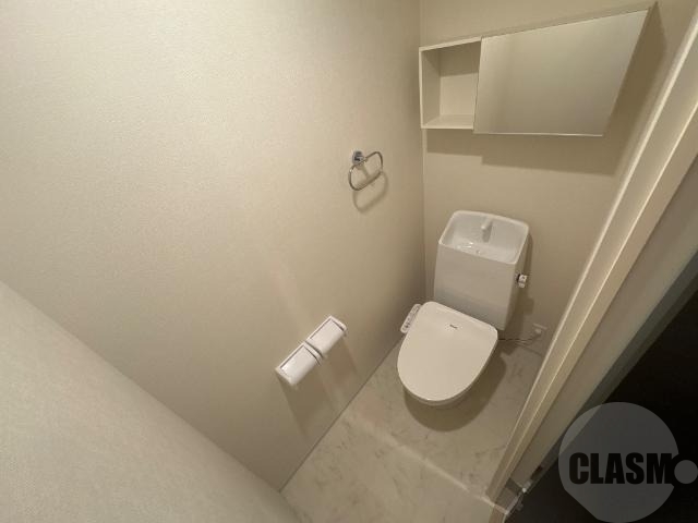 トイレ　温水洗浄便座