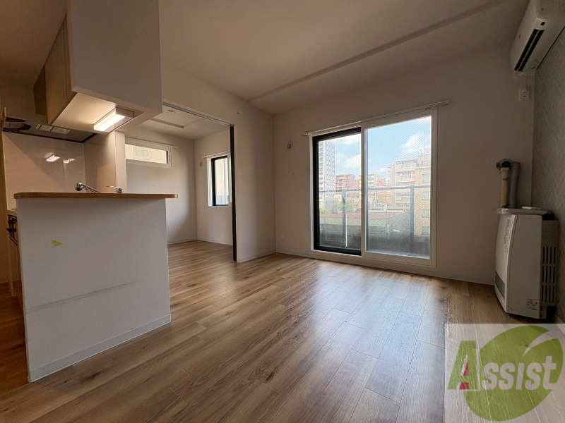 居室・リビング　スタイリッシュな印象のリビングになっています！