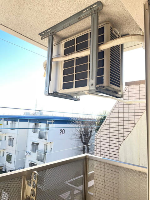 バルコニー　バルコニーあります